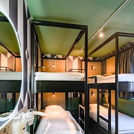 Tourist Hotel Amsterdam